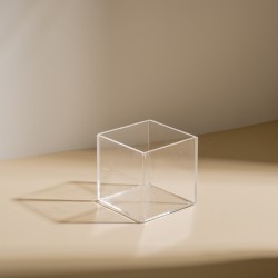 CUBO LISO EM ACRÍLICO