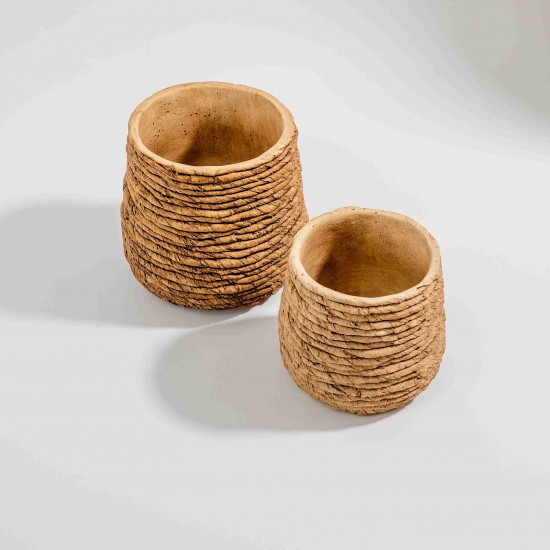 CACHEPOT COM TRAMA EM CIMENTO