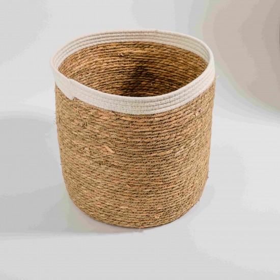 CESTO EM FIBRA NATURAL BORDA BRANCA