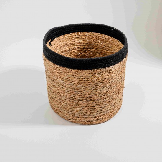 CESTO EM FIBRA NATURAL BORDA PRETA