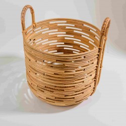 CESTO EM RATTAN
