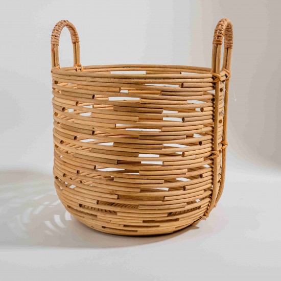 CESTO EM RATTAN