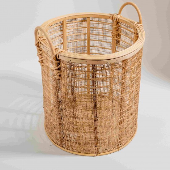 CESTO EM FIBRA NATURAL RATTAN