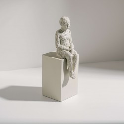 ESCULTURA PESSOA EM POLIRESINA