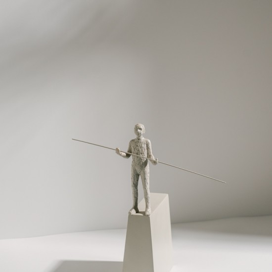 ESCULTURA PESSOA EM POLIRESINA