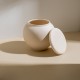 POTE DECORATIVO EM CERÂMICA OFF WHITE