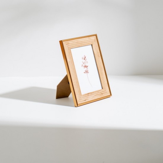 PORTA-RETRATOS EM MDF