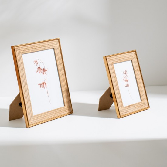 PORTA-RETRATOS EM MDF