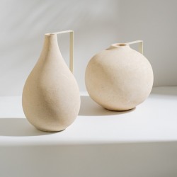 VASO EM POLIRESINA COM ALÇA